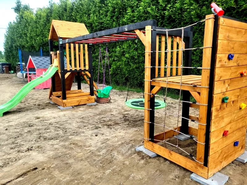 Najlepsi producenci małpich gajów w Polsce – trwałe i bezpieczne rozwiązania